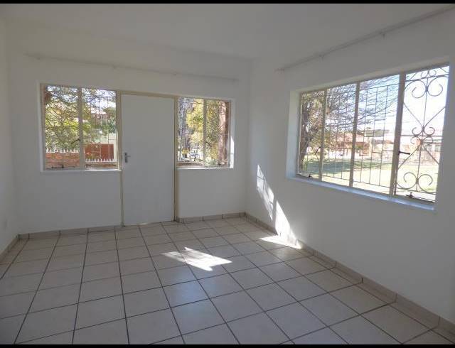 1 BEDROOM PROPERTY TO RENT IN ROSETTENVILLE